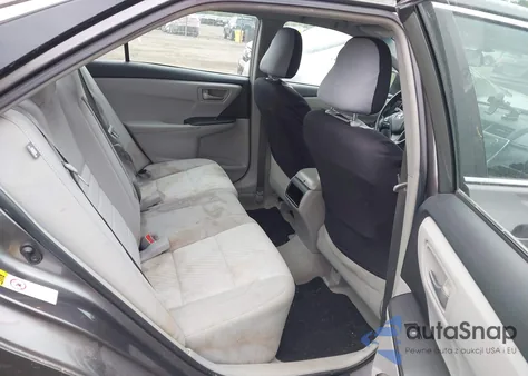 2015 Toyota Camry Le z USA, uszkodzony, nr VIN 4T1BF1FKXFU003359